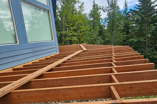 Detail of Grill 724 sq ft Trex deck with cable rails