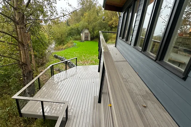 Detail of Blakeslee 1,750 sq ft multi-level deck
