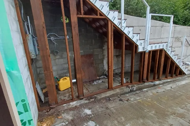 Detail of 922 sq ft TimberTech deck in Anchorage